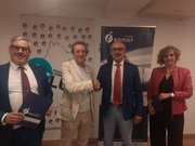 La Apehl firma con el grupo Isonor un convenio de colaboración que aportará nuevas posibilidades para la digitalización de los socios 