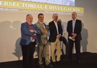 La Apehl recibe uno de los Premios HGg&T en la XVII Gala del Turismo y la Gastronomía de Galicia
